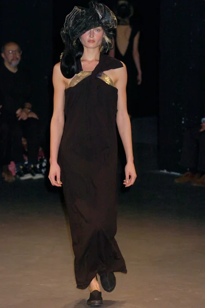 Look 15